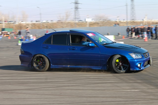 轮胎和发动 轮胎和发动